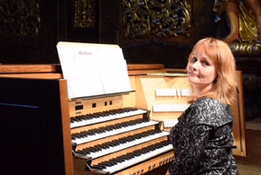 International Concert Organist Kristel Aer in Hampshire